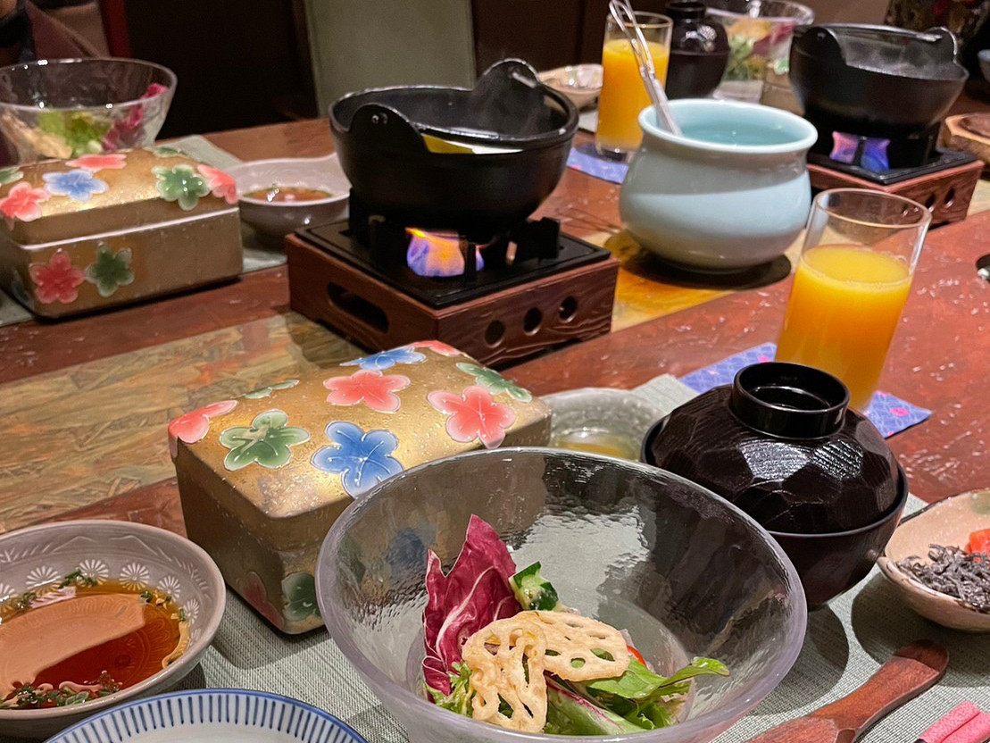北海道食材の玉手箱とすり鉢の画像
